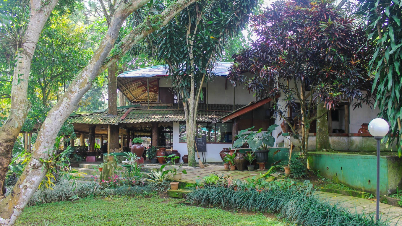 Villa Lembur Pancawati - Slide 3